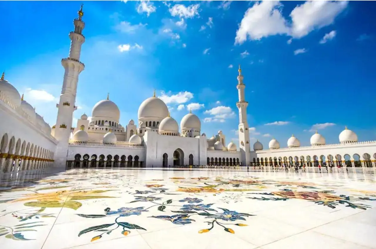 Abu Dhabi Center - For Elites Apartment Homestay