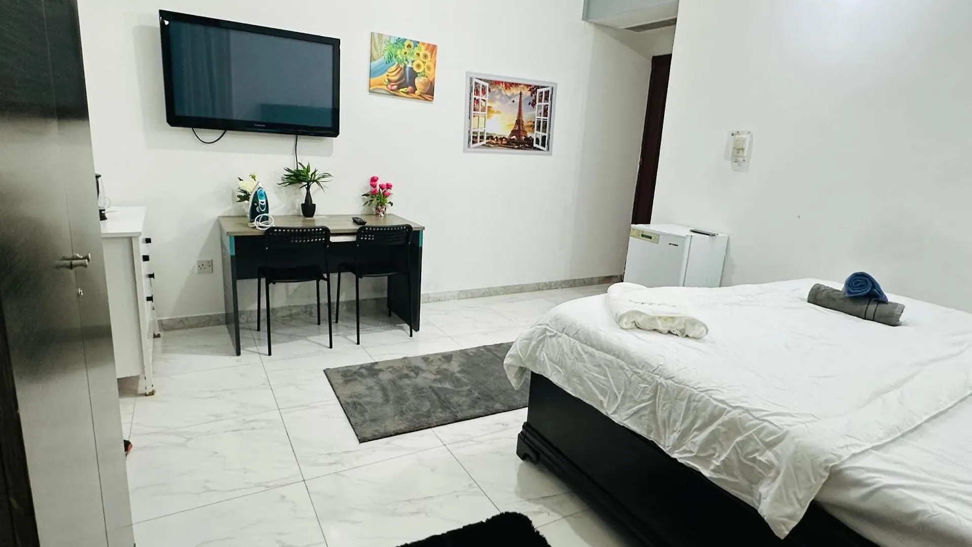 Abu Dhabi Center - For Elites Apartment